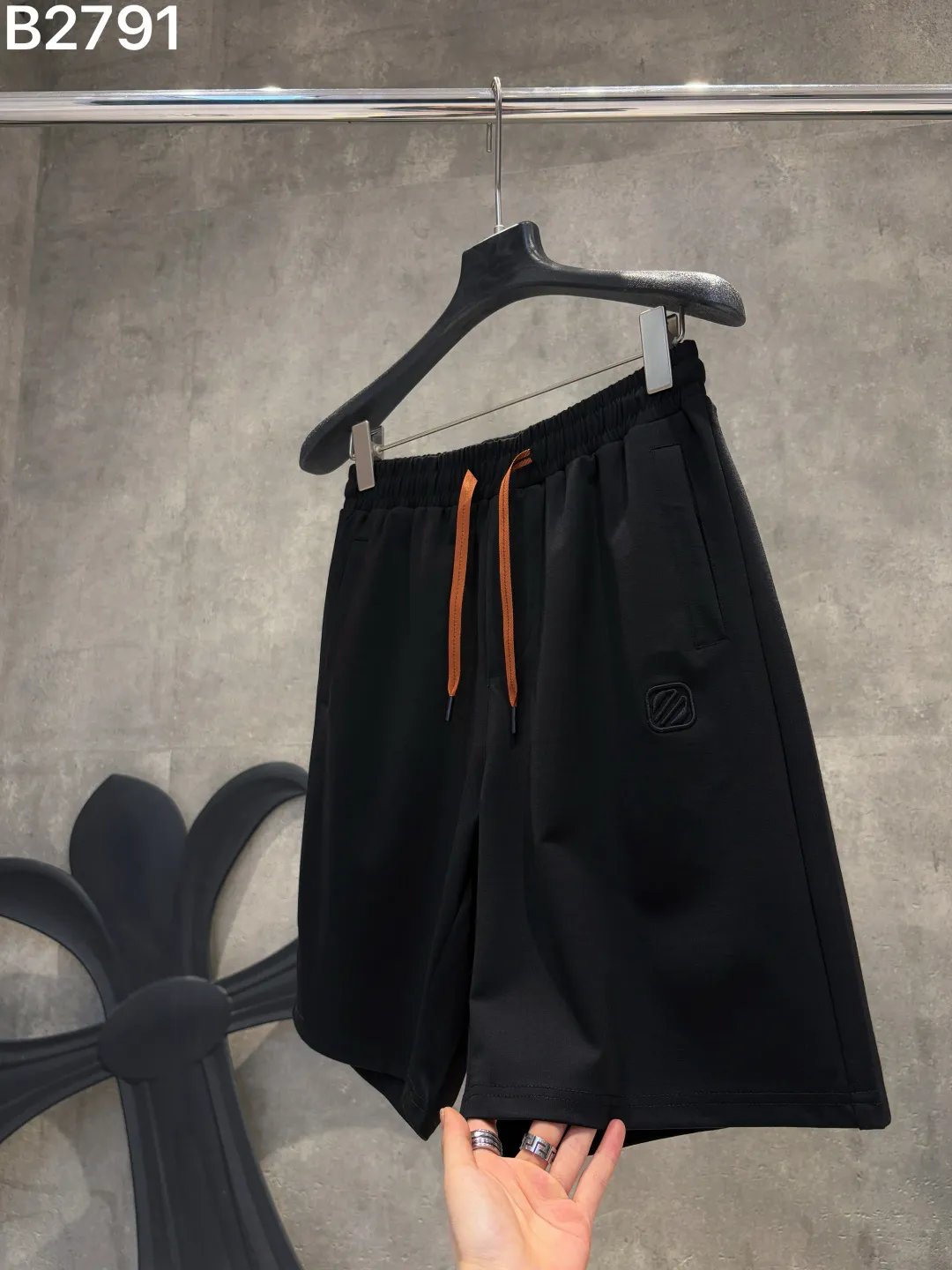New Arrival ， ， logo。 ， ， ， ， Breathable， ， ：White Black Sizes：M-4XL
